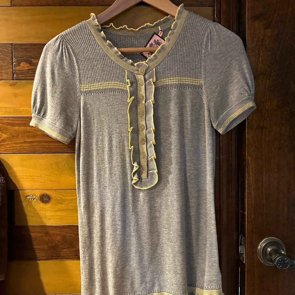 RARE Vintage Juicy Couture top in gray with yellow details
